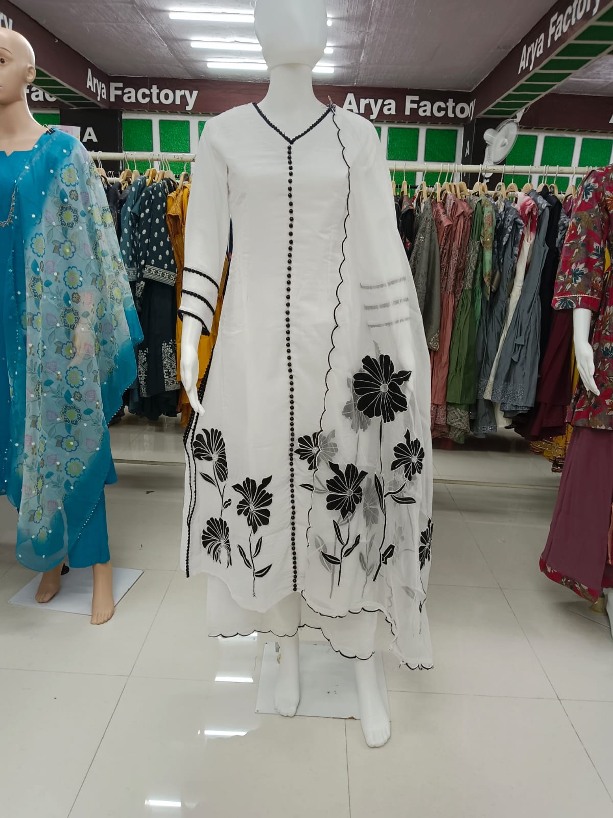 Zooruli Heavy Fanvy Pair With Duppatta Set